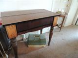 Antique Desk (closed)