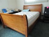 Queen sleigh bed. (complete)