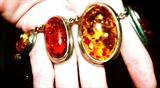 ANTIQUE AND VINTAGE COSTUME JEWELRY AMBER CABOCHON NECKLACE