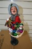 Byers Choice-Caroler Figurine