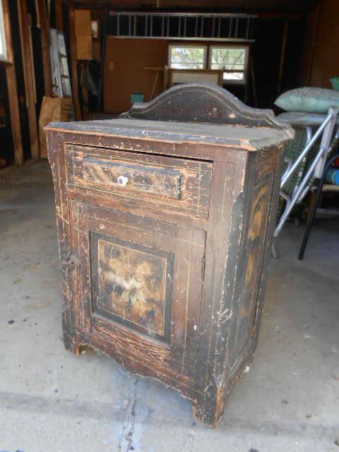 Antique wash stand cabinet, great as an end table