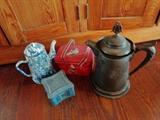 Granite coffee pot, tin lunch box