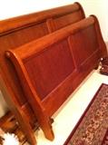                                   queen sleigh bed