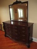 CHEST OF DRAWERS WITH MIRROR
PALMER HOME COLLECTION                       LEXINGTON FURNITURE COMPANY
