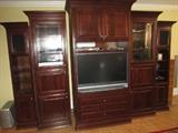 ENTERTAINMENT CENTER
5  PCS - COMPLETE
