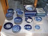 Collectible plates (Mother's Day, Father's Day, Christmas)