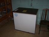Gibson chest freezer 8.3 cf