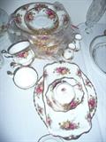 Royal Albert china; Old Country Rose pattern; 5pc. place setting