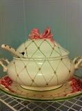 tureen