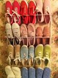 shoes (size 9-10)