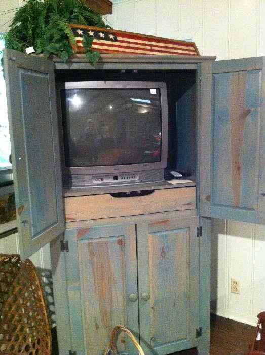                                               TV armoire