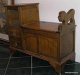 Antique Oak Hall tree with Lion Rampant