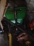 John Deere seeder/fertilizer trailer unit