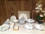 Bakeware and dishes with original boxes