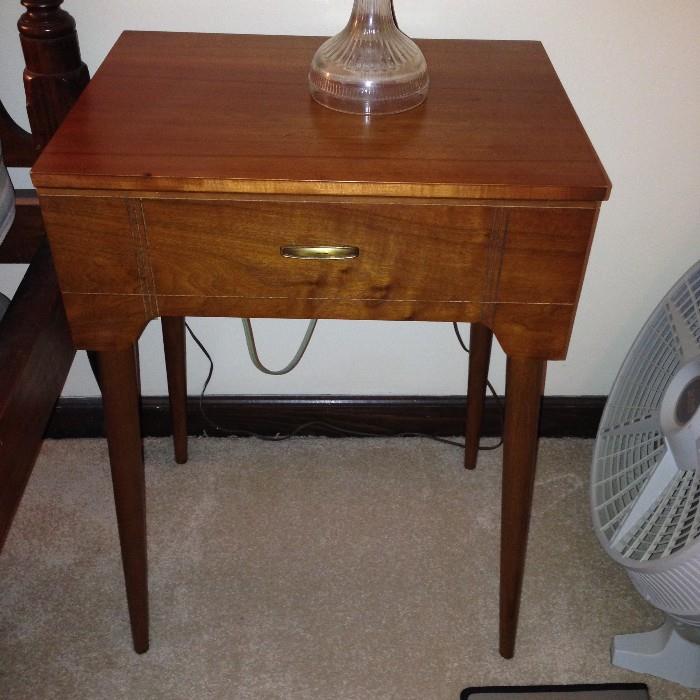 Vintage Singer Sewing Machine or a cool night stand