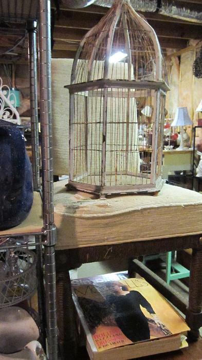 Antique/vintage bird cage