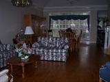 L/R with drop leave coffee table