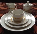 Retroneu Imperial Collection Gold Fine China