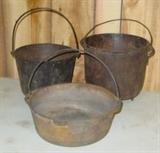 Cast Iron Kettles & Dutch Oven