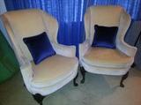 Sherrill-Queen Anne style chairs, with carved shell on knee of front let-Cream velvet fabric.