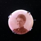 vintage cameo brooch