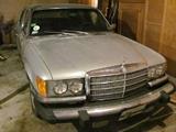 1976 four door Mercedes 450 SEL with ONLY 14,315 MILES!!!!