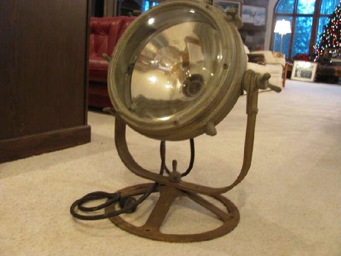 Pyle National spot light stands approx. 28 inches tall
