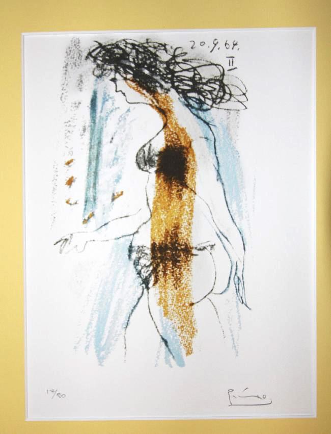 PABLO PICASSO,Lithograph 17/50 signed (hand). Aproximate 11.2 in. x 7.9 in (28.5cm x 20.08 cm).