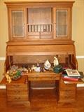 Rolltop Computer Desk w/Hutch