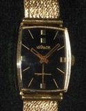1960's Retro 14 K Solid Gold Le Coultre Men's Wristwatch with Original 14K Gold Mesh Band.