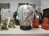 Foo Dogs, Oriental vase