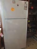 Kenmore Refrigerator with Ice Maker