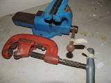 Large Pipe Cutter and Vise