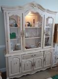 Broyhill Whitewash Pine lighted China Cabinet