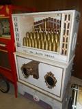 Ca. 1950 RC Hoffman Electric Circus BAND Organ With Drums that mount on Side Chicago, ILL