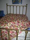 1900'S BRASS BED WITH NEW MATTRESS