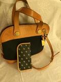 Dooney Bourke