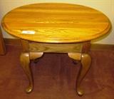 Broyhill Oval Top Side Table