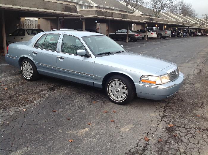 2004 Mercury Grand Marquis GS, has 52k miles, very clean and just detailed!