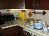 Lots of kitchen items 