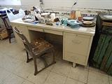 large metal desk in great condition
