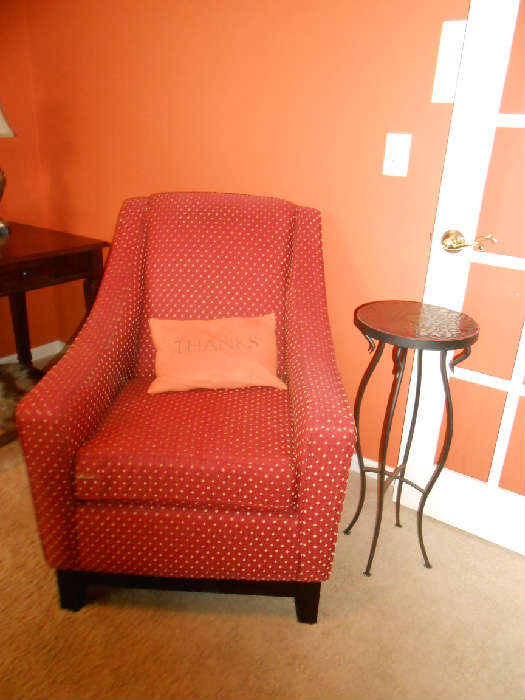 Chair for sale only in this picture deeply discounted to $100.00