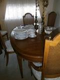 diningroom table 6 chairs and one leaf and pads 250.00