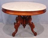 541 - Walnut Victorian marble top coffee table, 22in. T, 32in. W, 23in. D.
