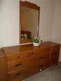 vintage dresser w/mirror
