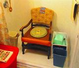 Vintage port-o-pot!