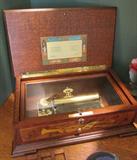 Beautiful Reuge (Switzerland) 3 song - 72 key Music Box!