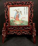19TH CENTURY CHINESE FAMILLE ROSE & CARVED ROSEWOOD TABLE SCREEN!