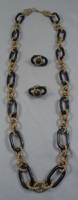 VINTAGE MIRIAM HASKELL BLACK GLASS & BRAIDED GOLDTONE CHAIN LINK NECKLACE & EARRING SET!