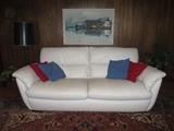 White Natuzzi Leather  Sofa - Beautiful Condition